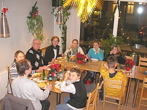 ../Images/099 - Weihnachtsfeier Jugend 2010 I.jpg